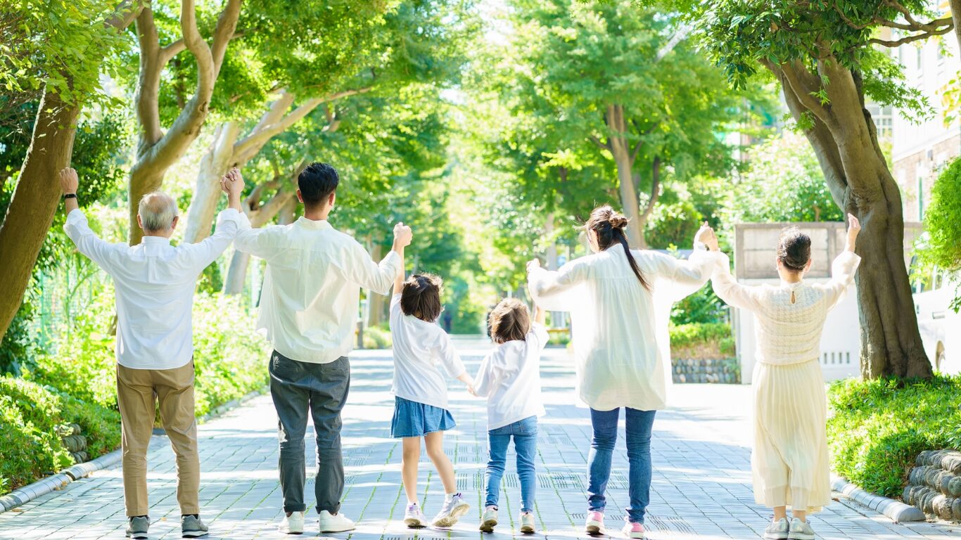 「じいじ」「ばあば」以外の呼び方候補12選：「じっちゃん」「ばあばさん」も！